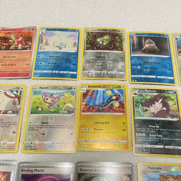30 POKEMON HOLO AND REVERSE HOLO CARDS - Picture 13 of 17